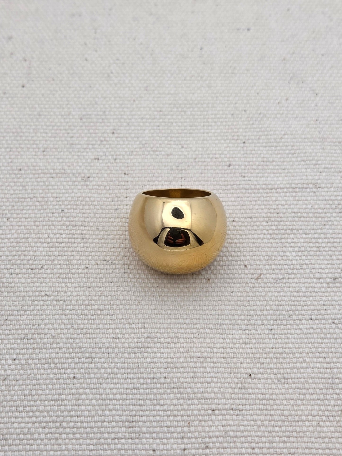 Anillo de oro con forma redonda - Miriam