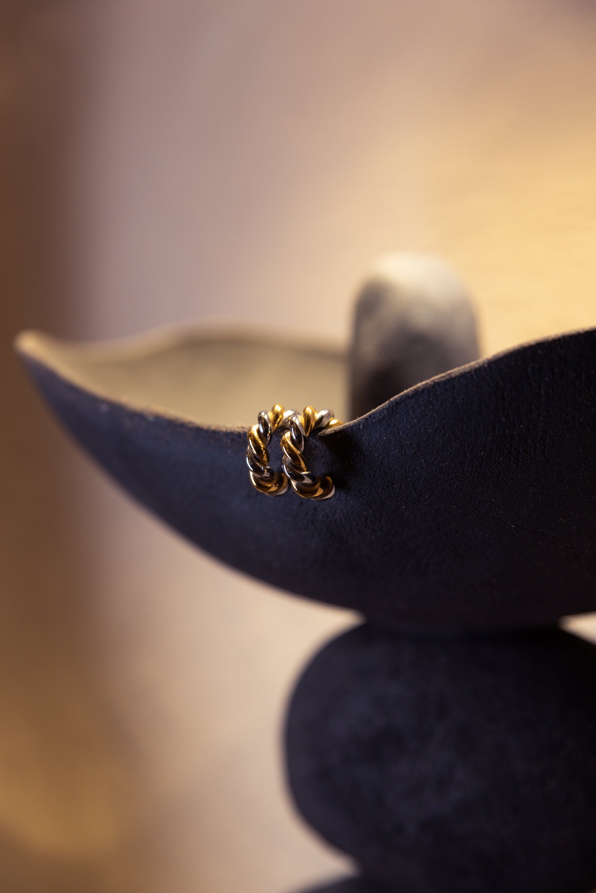 Pendiente mix plating para mujer Helou Bijoux