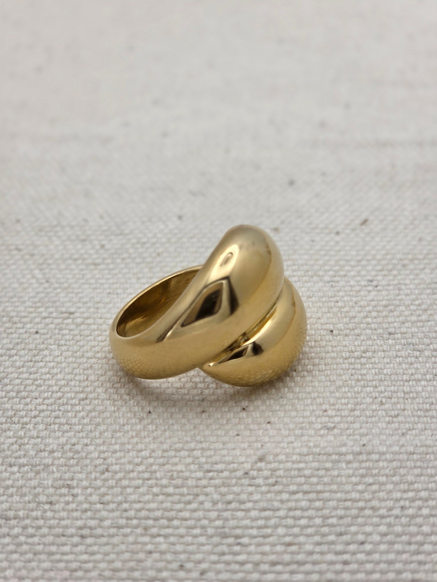 Anillo grande de oro Helou Bijoux - Maya