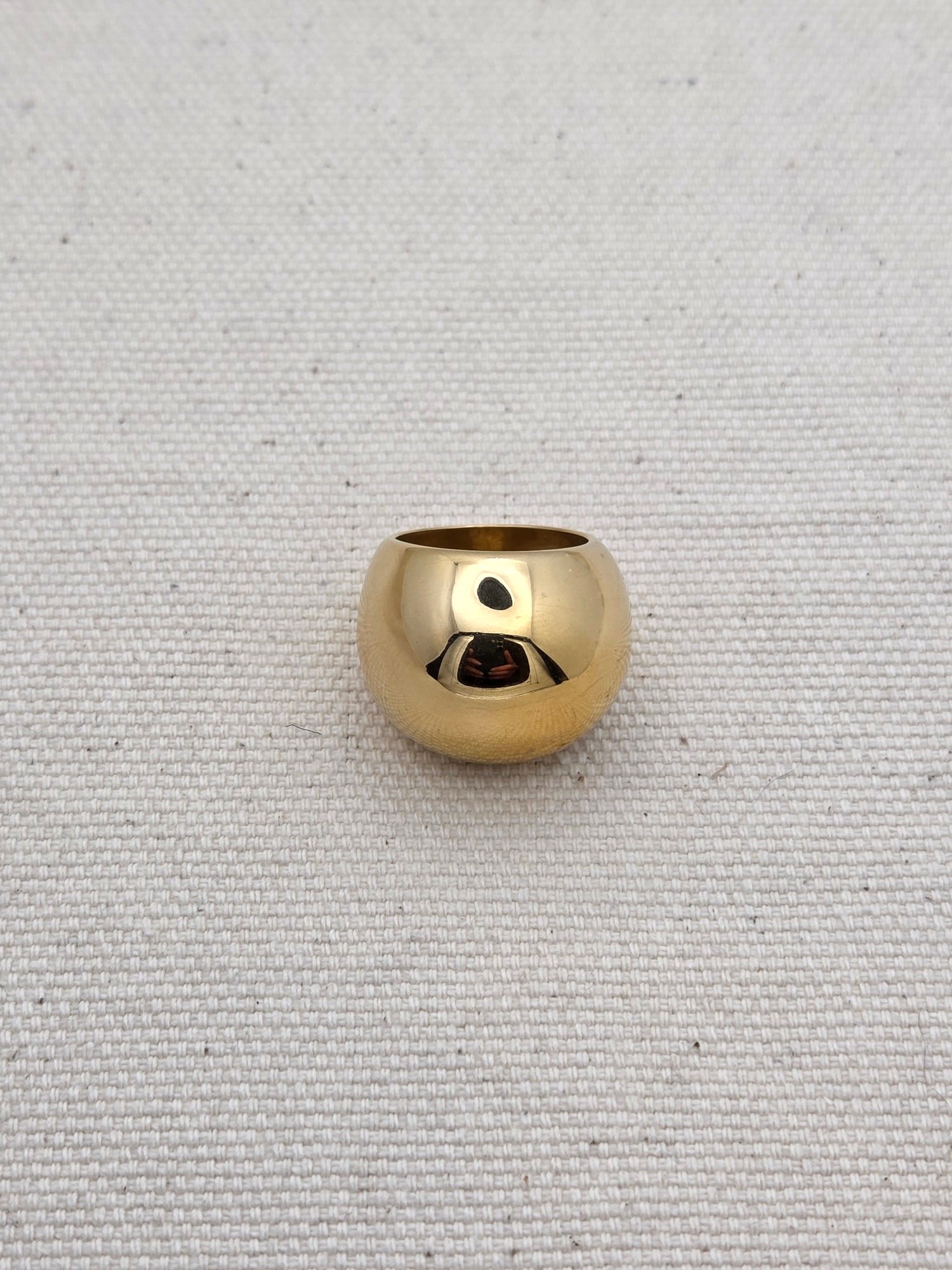 Anillo de oro con forma redonda - Miriam