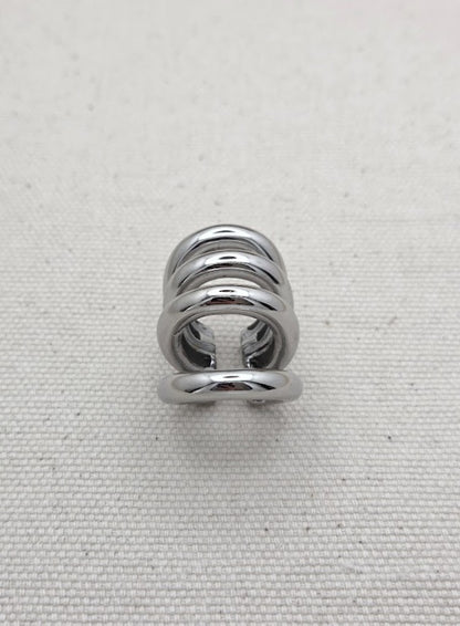 Pendiente de plata de diseño original con múltiples bandas