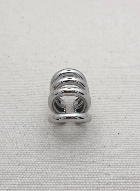 Pendiente de plata de diseño original con múltiples bandas