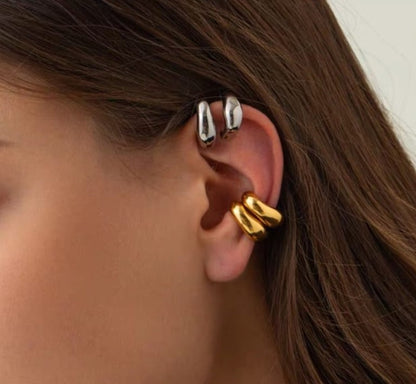 Pendientes Helou Bijoux en dorado y plateado – diseño orgánico y moderno